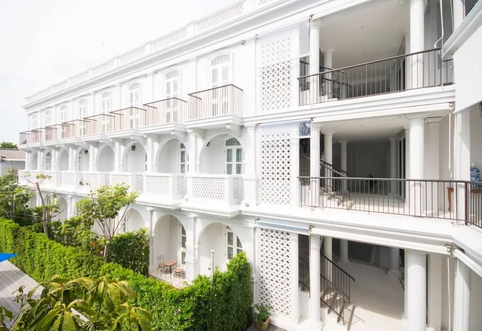 Little Nyonya Hotel