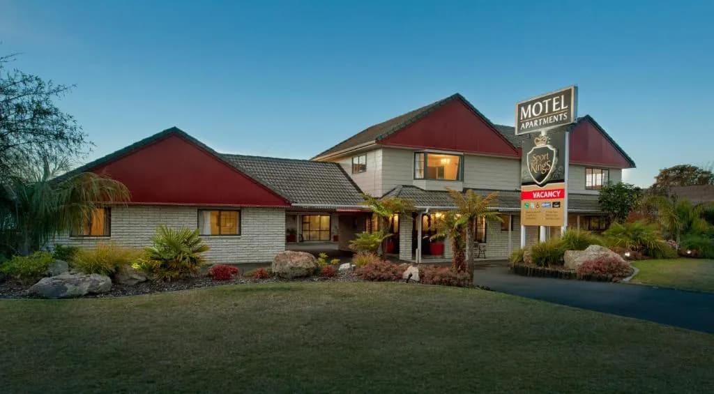 Sport of Kings Motel