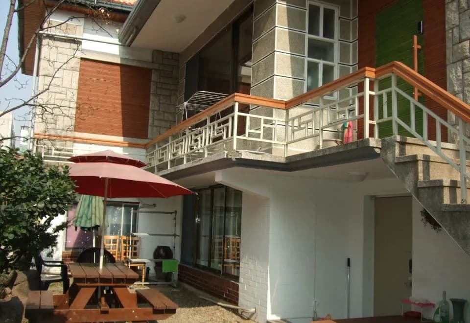 Birdsnest Hostel Hongdae Foreigner Only
