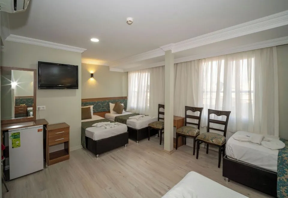 Simper Hotel