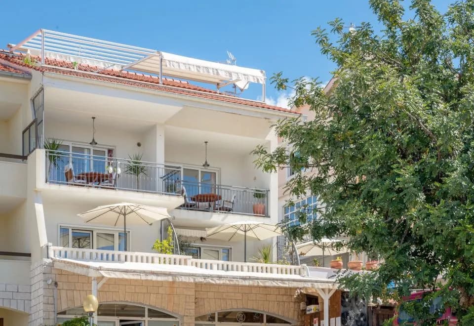 Villa Mili