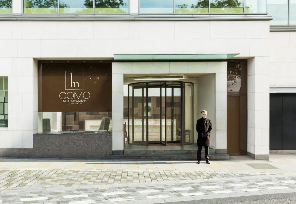 Como Metropolitan London