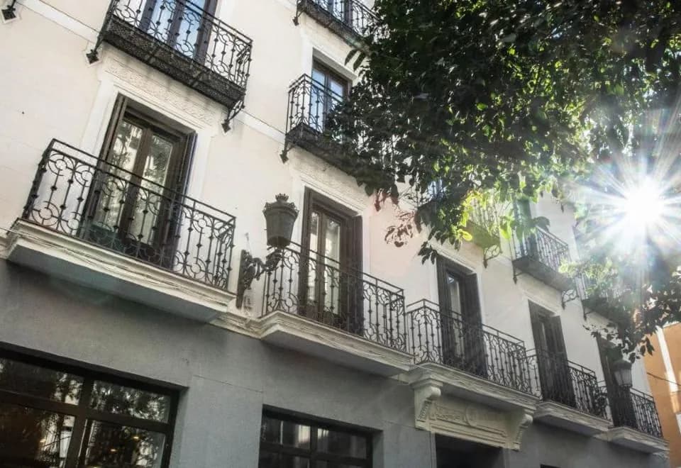 Soho Boutique Opera