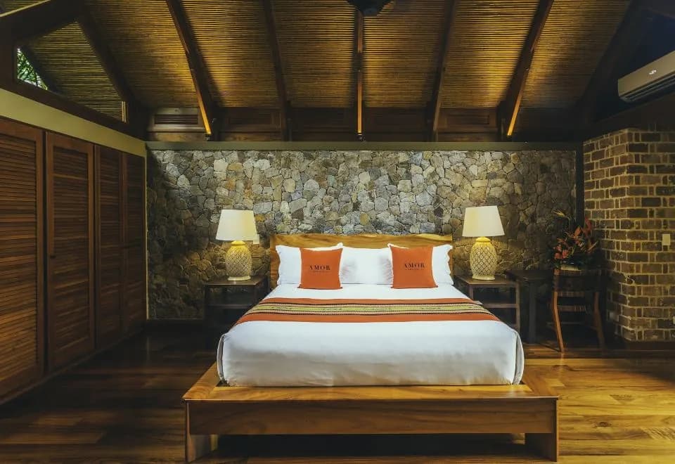 Amor Arenal Adults Friendly