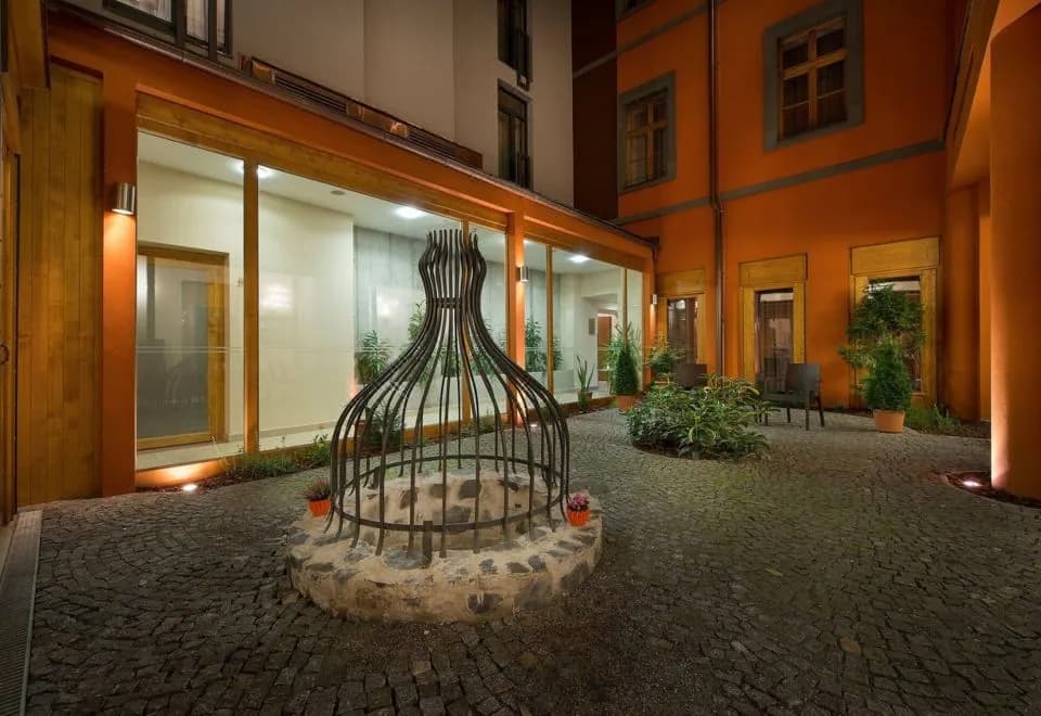 EA Embassy Prague Hotel