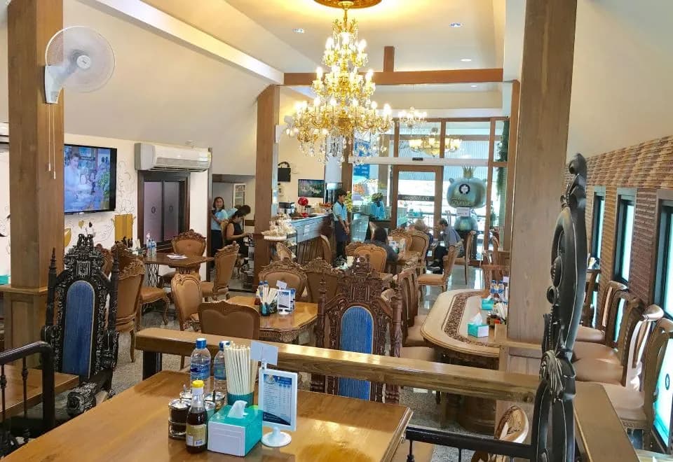Khunsri Resort Art Boutique Hotel