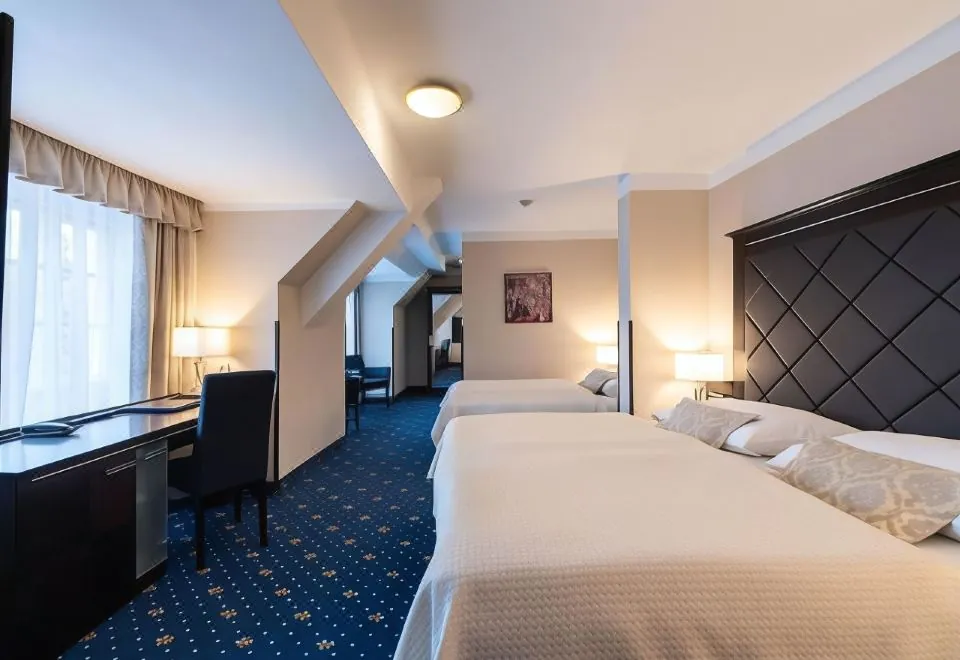 Pytloun Old Armoury Hotel Prague, Stará Zbrojnice