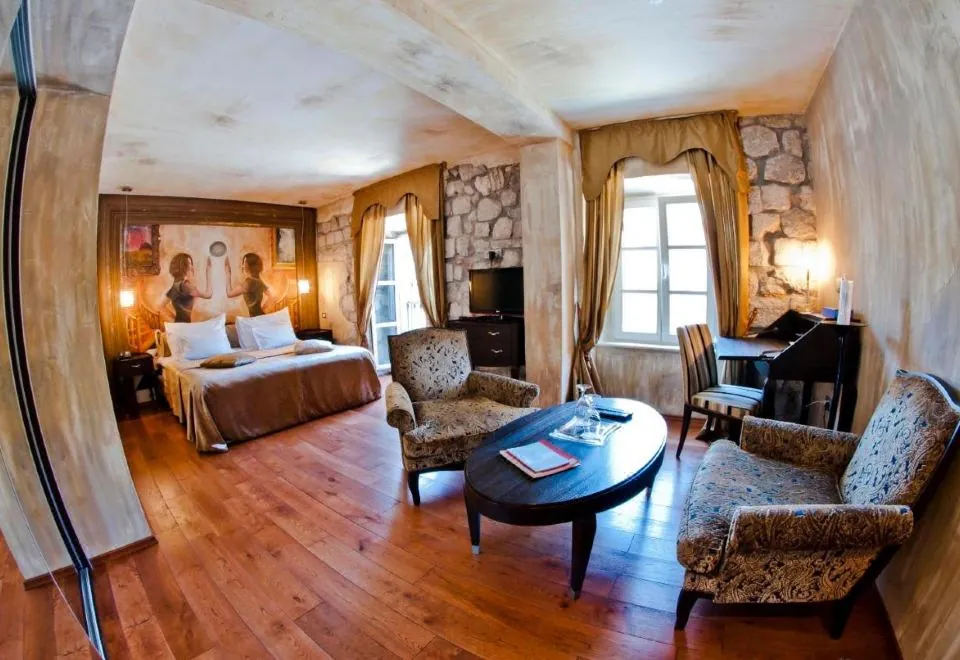 Boutique Hotel Astoria