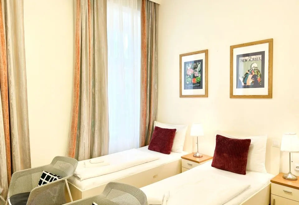 Riess City Hotel - Self Check-IN