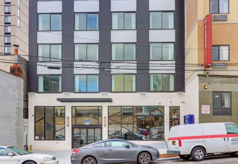 Microtel Inn by Wyndham Long Island City