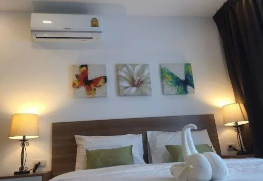 Modern Condo Nai Harn Beach
