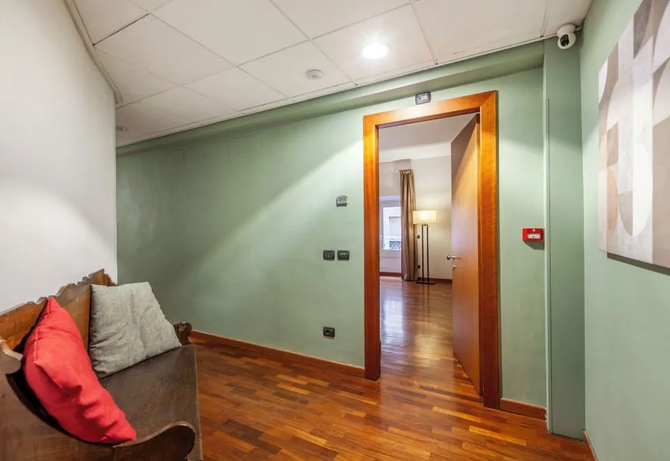 Inn Rome Rooms & Suites