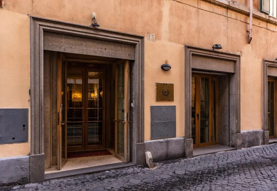Hotel Pomezia