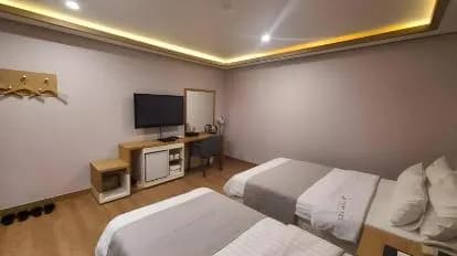 Lex Tourist Hotel