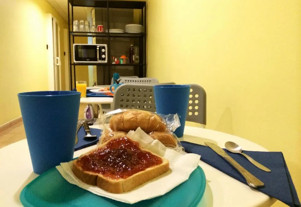 Barcelona City North Hostal