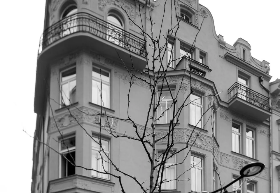 Hotel Golden Crown