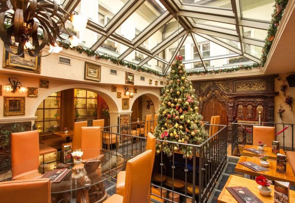 Hotel U Zlatého Stromu Prague by Bhg