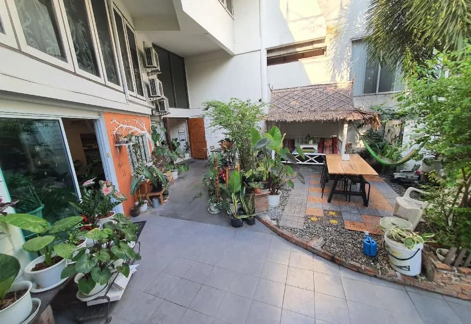 Home 16 ( Hostel 16)
