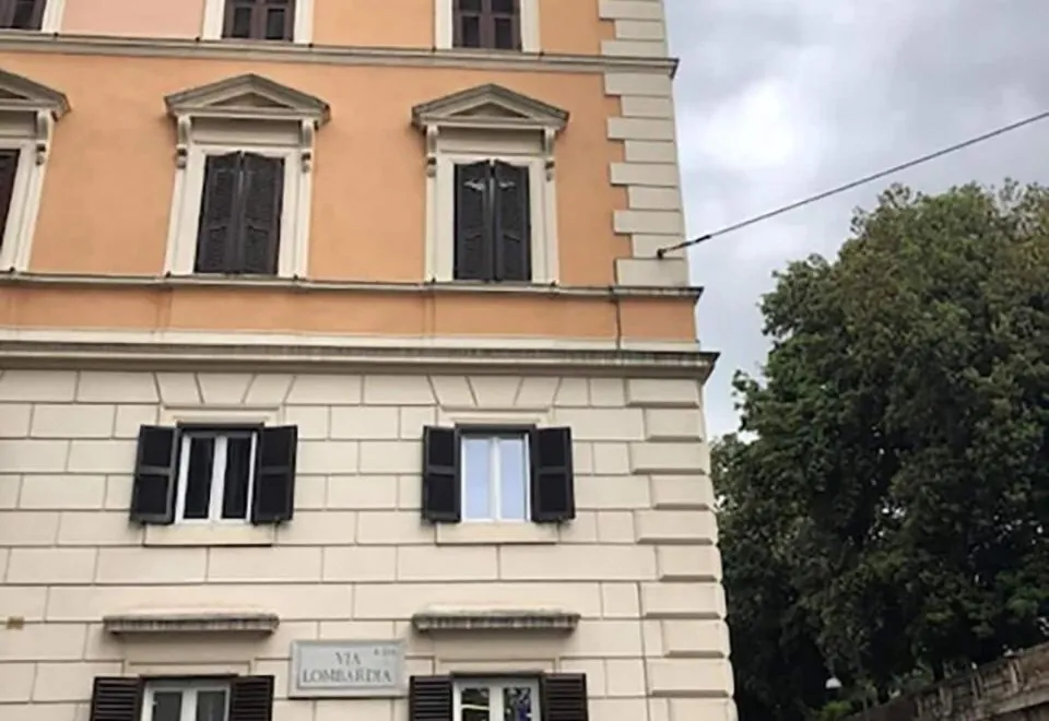 Lux Suites in Roma
