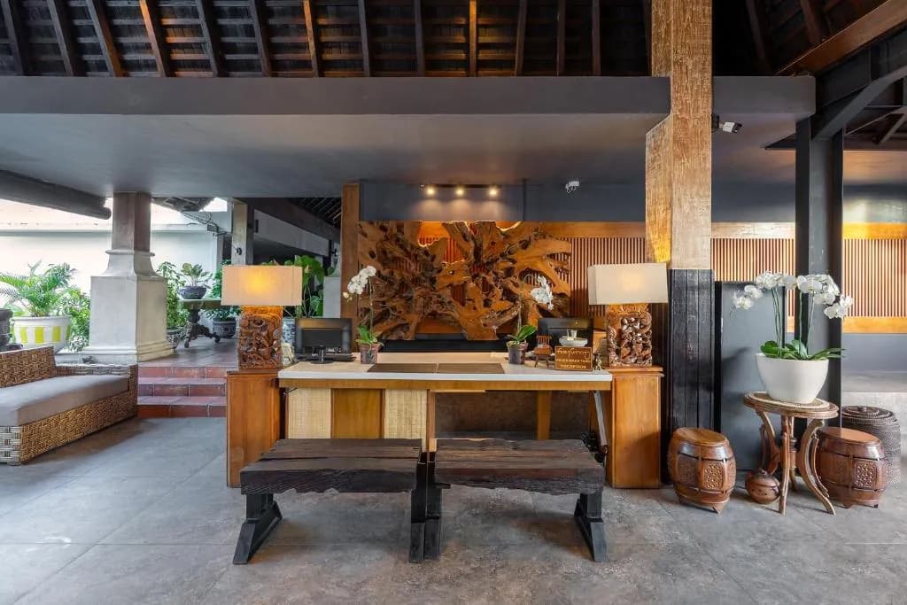 Villa Kayu Raja