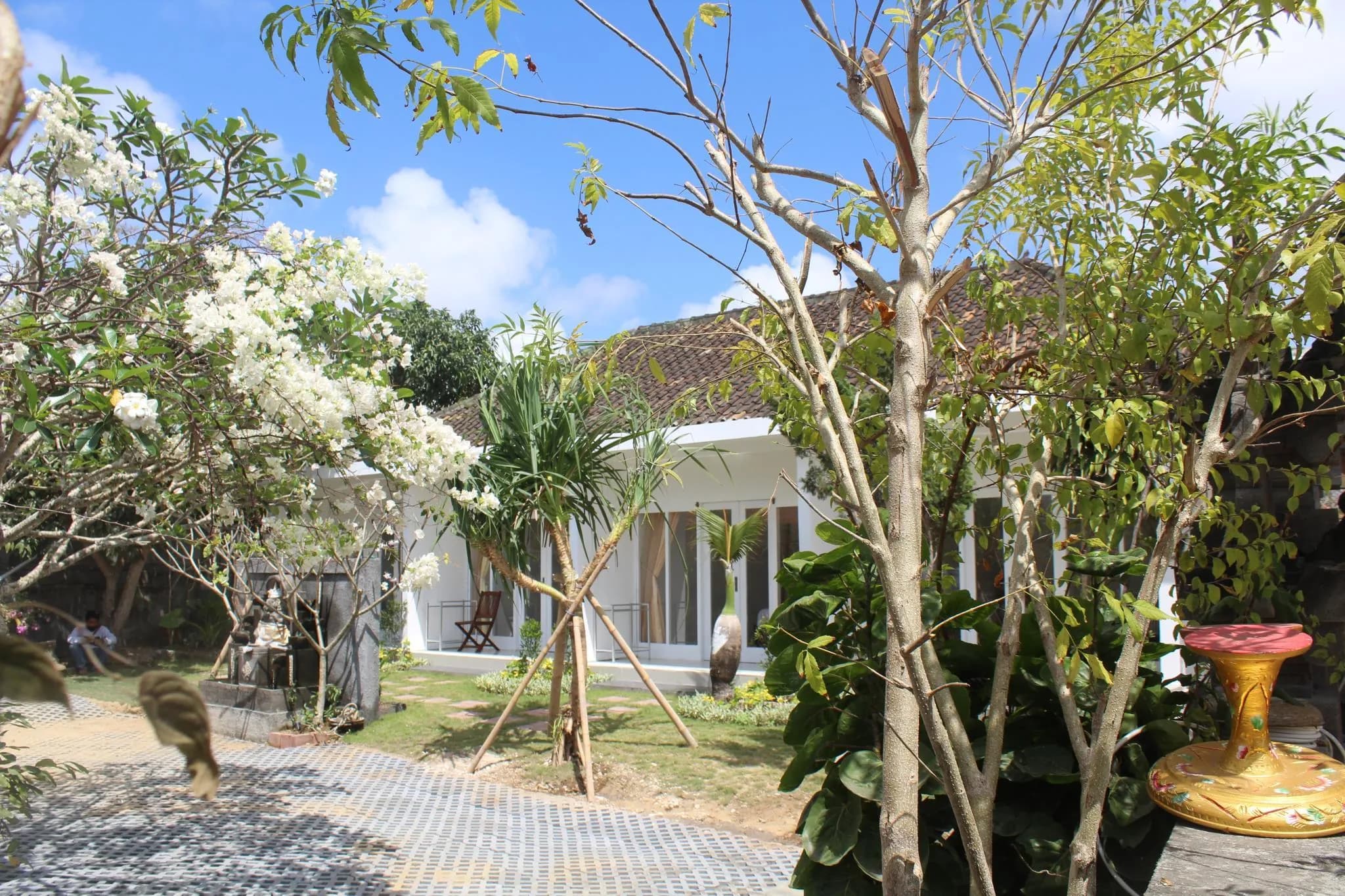SUMMER HOMESTAY
