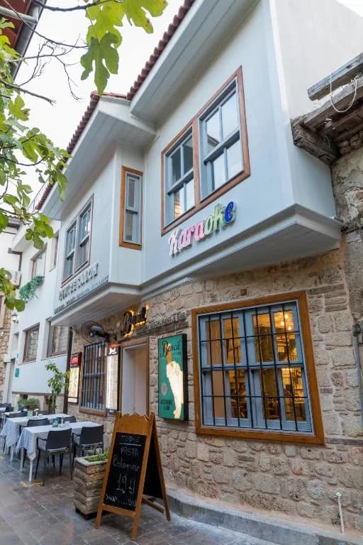 Delight Deluxe Boutique Hotel