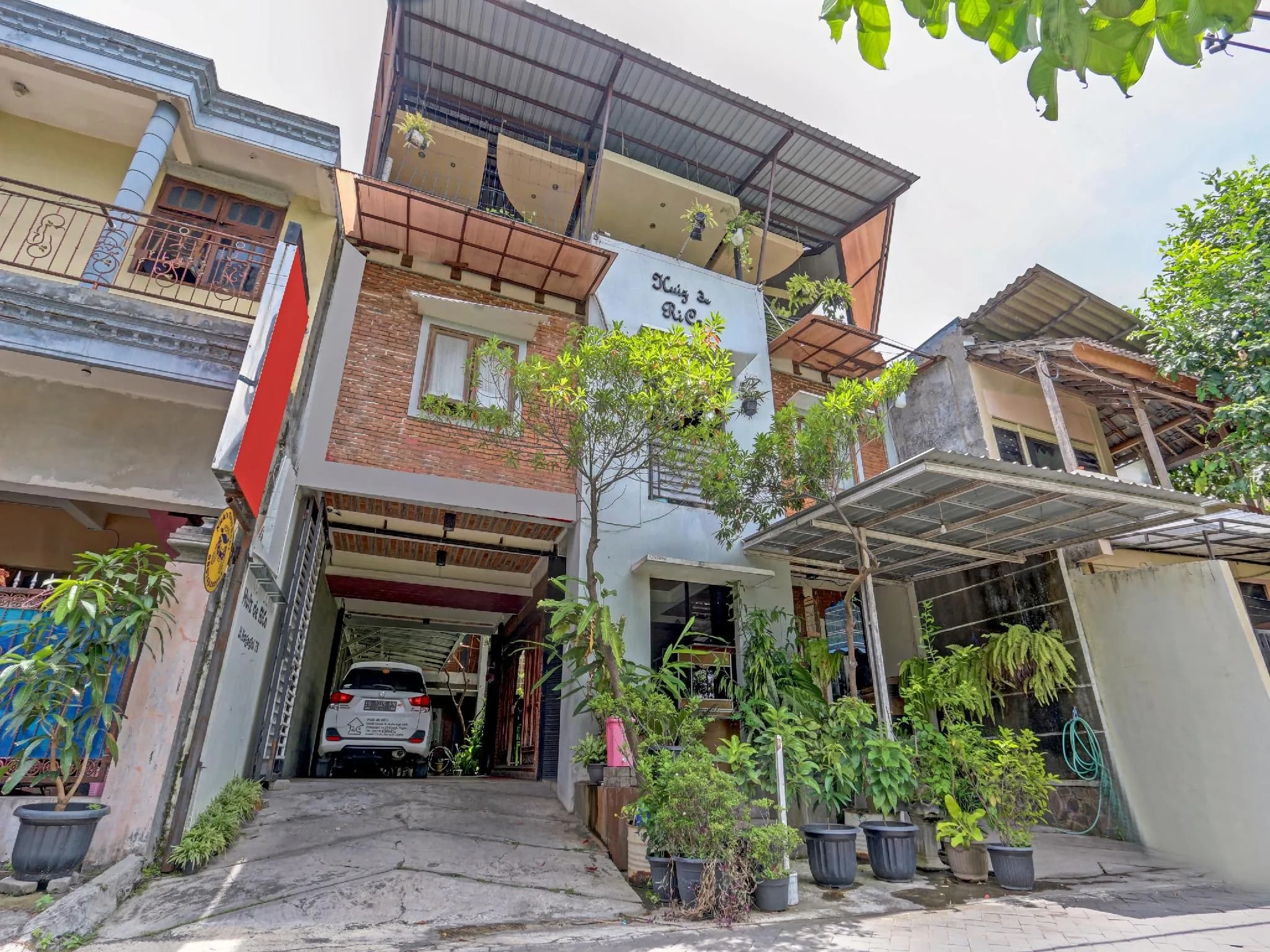 OYO 90681 Huiz De Rico Guesthouse