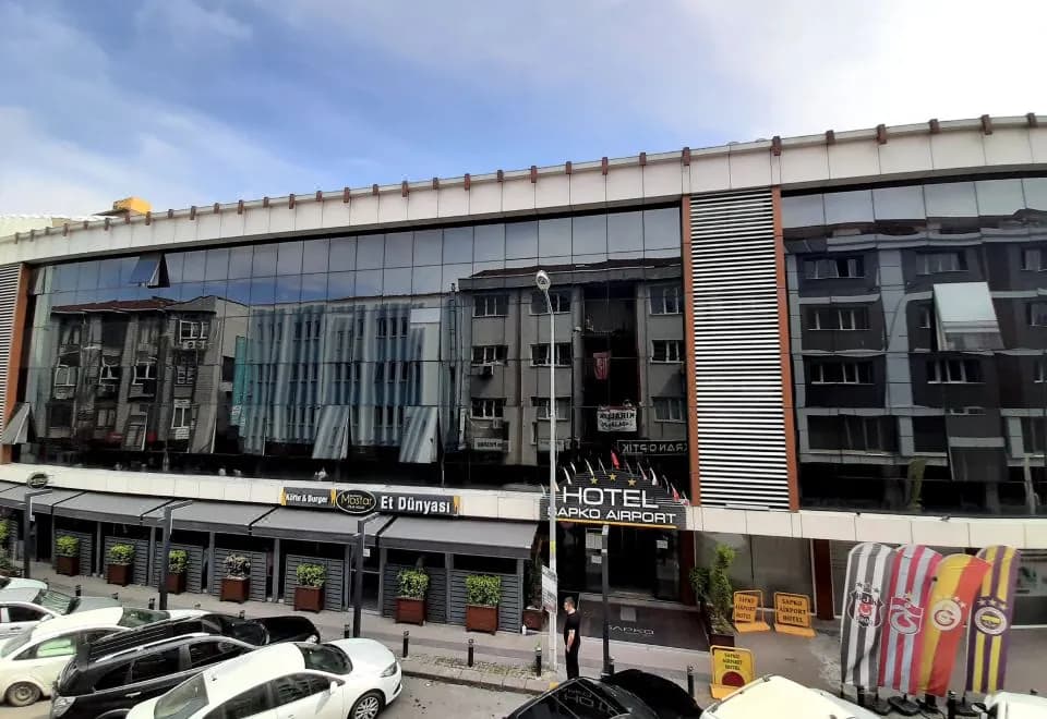 Sapko Airport Hotel