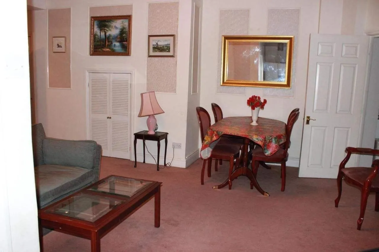 Kensington Court ApartHotel