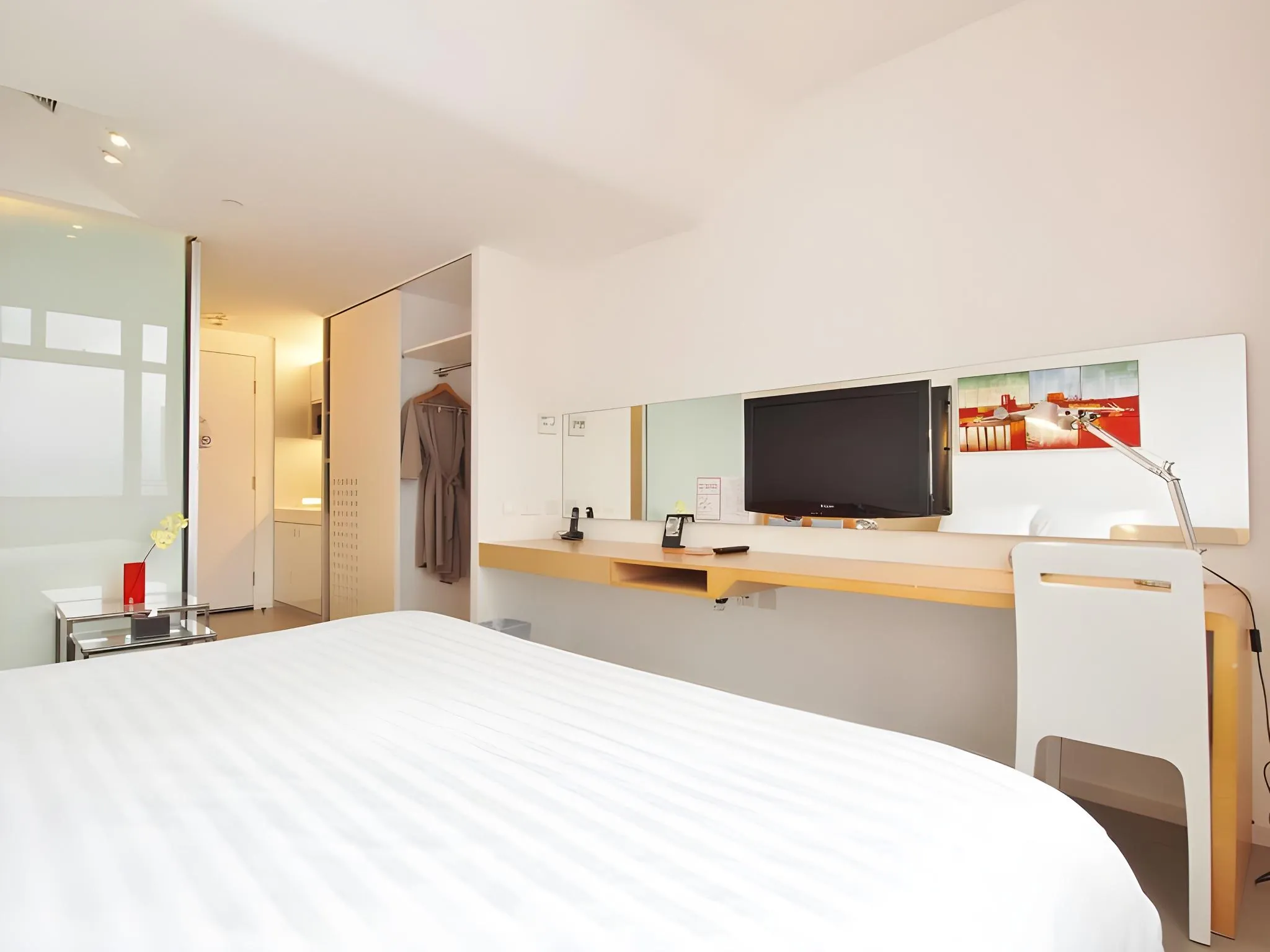 60 West Hotel