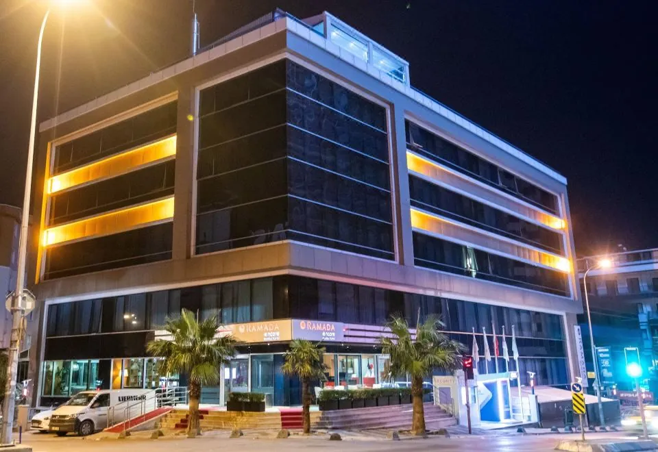 Ramada Encore Istanbul Kartal