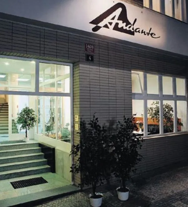 Andante Hotel