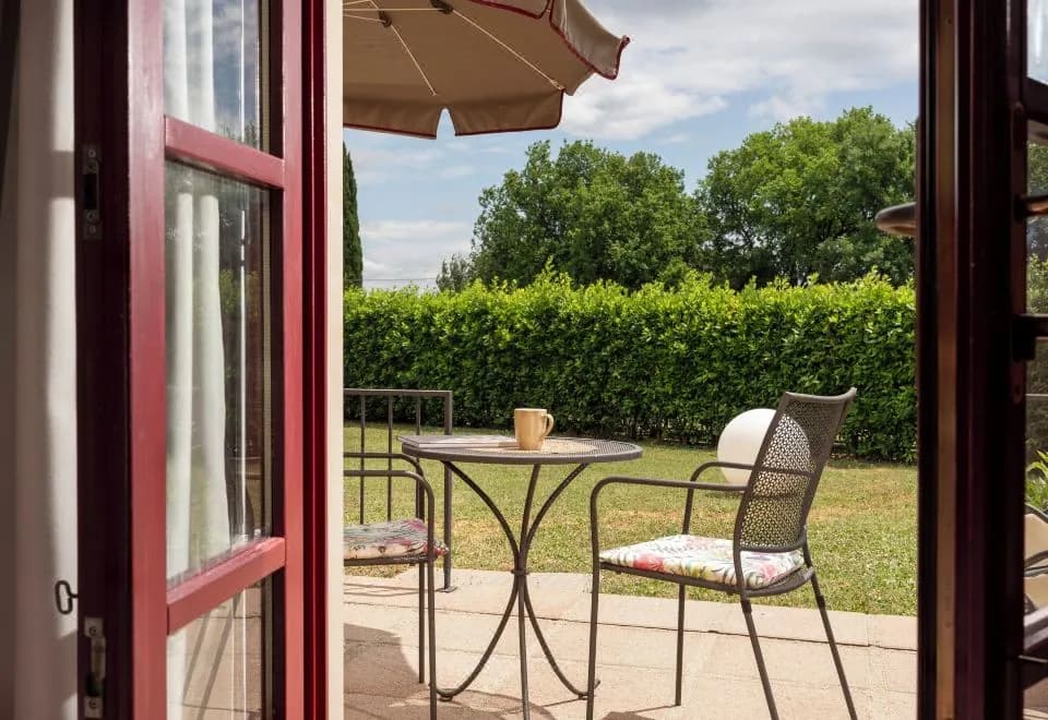 Hotel & Restaurant Casolare le Terre Rosse