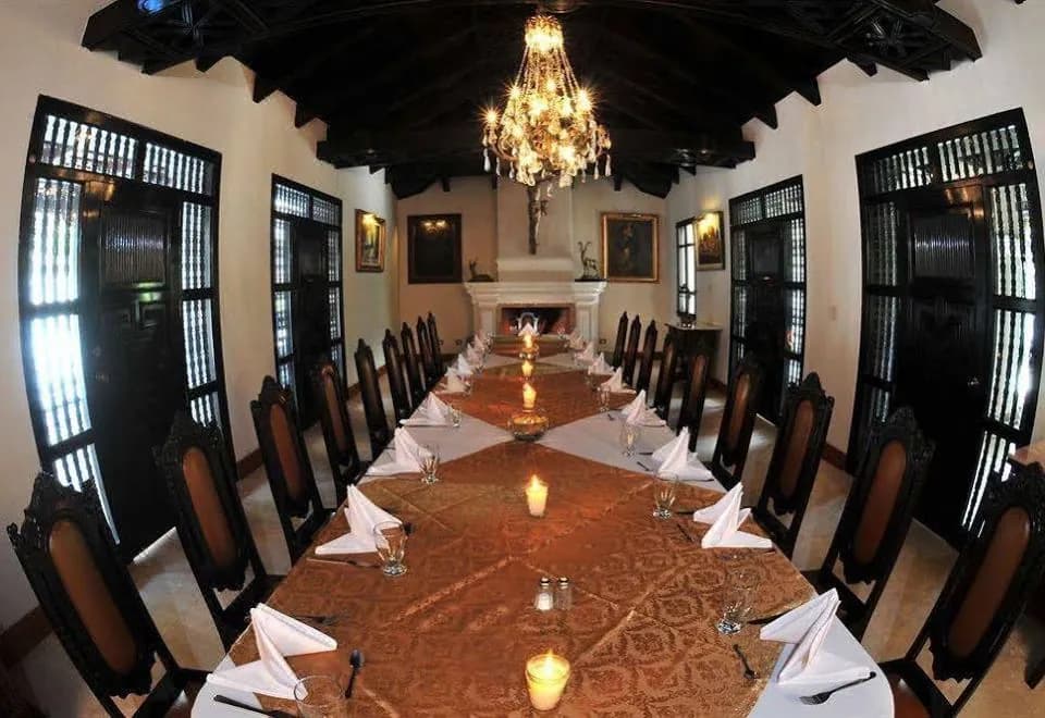 Pensativo House Hotel
