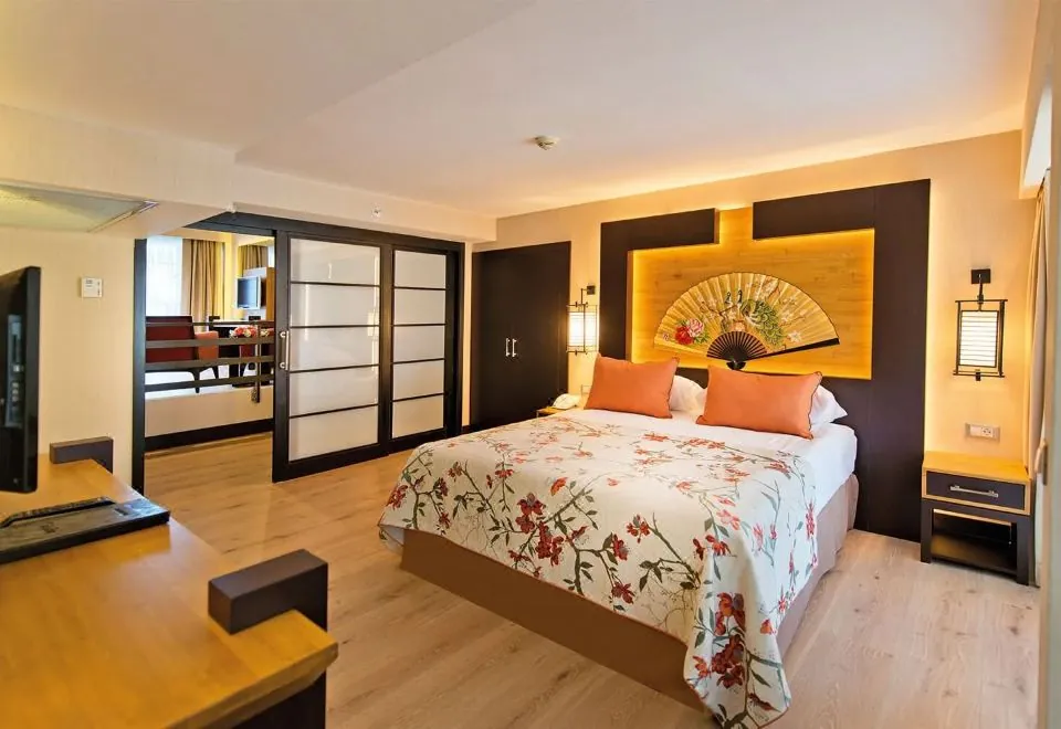 Limak Lara De Luxe Hotel