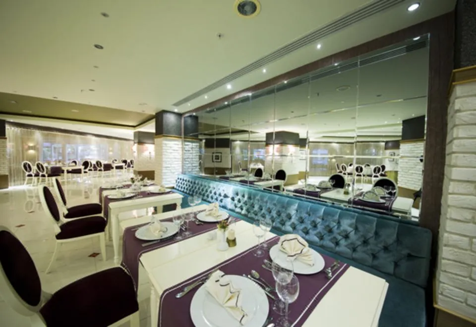 Limak Lara De Luxe Hotel