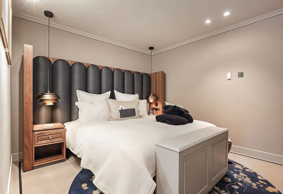 Hotel 717