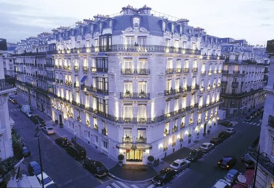 La Tremoille Paris