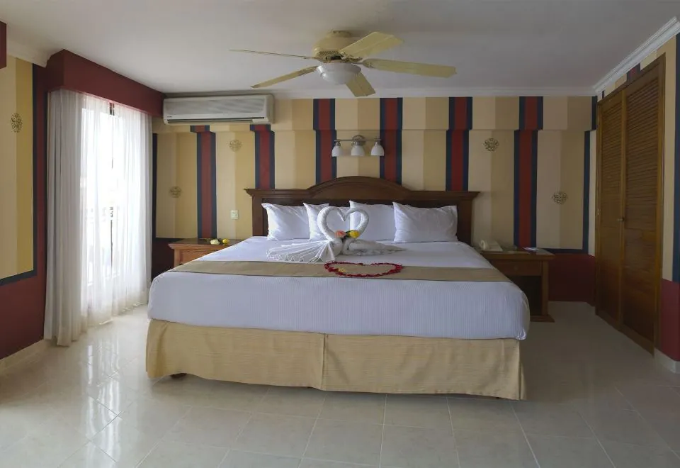 Hotel Plaza Colonial