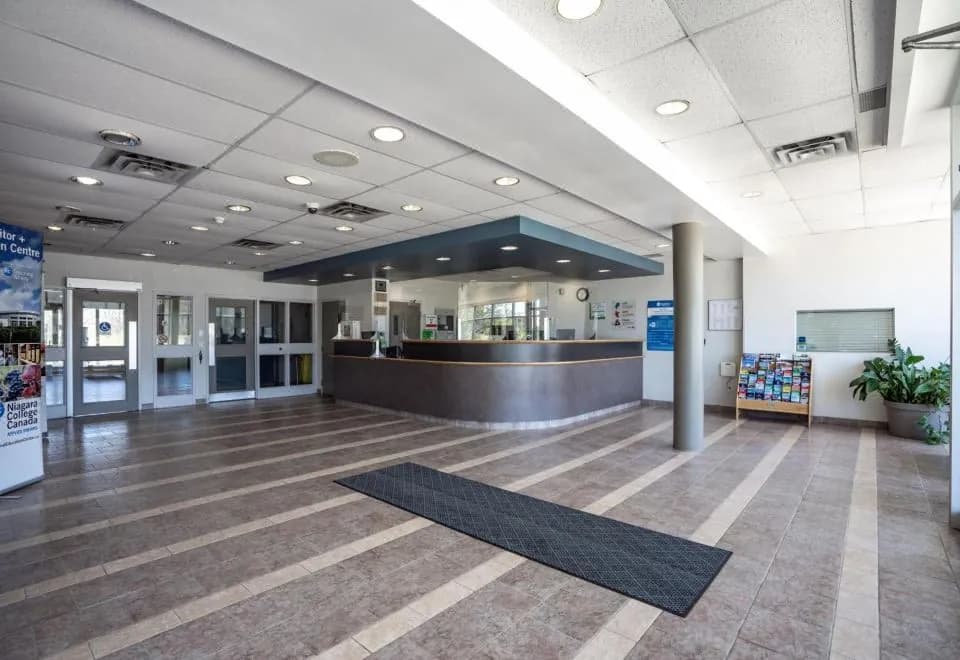 Residence & Conference Centre - Niagara-on-The-Lake