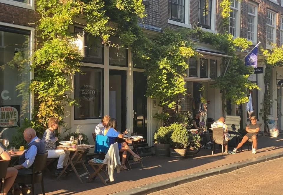 Amsterdam B&B Barangay