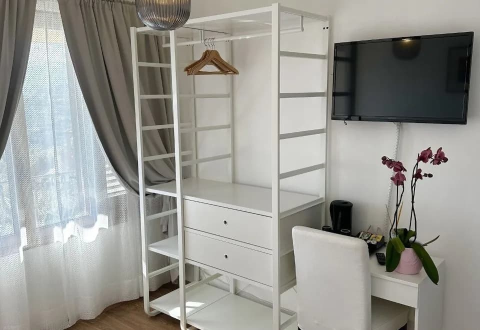 Villa Greta Hotel Rooms & Suites