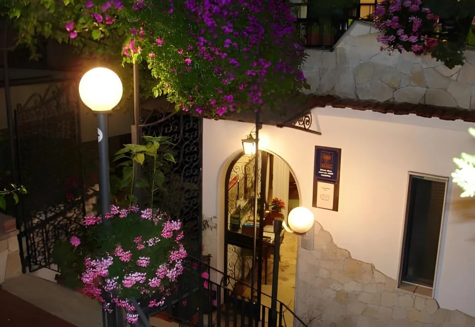 Hotel Condor