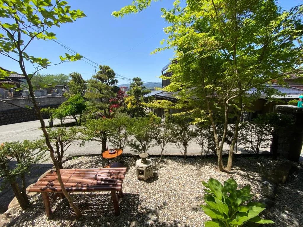 Guesthouse Takayama Hanzansha