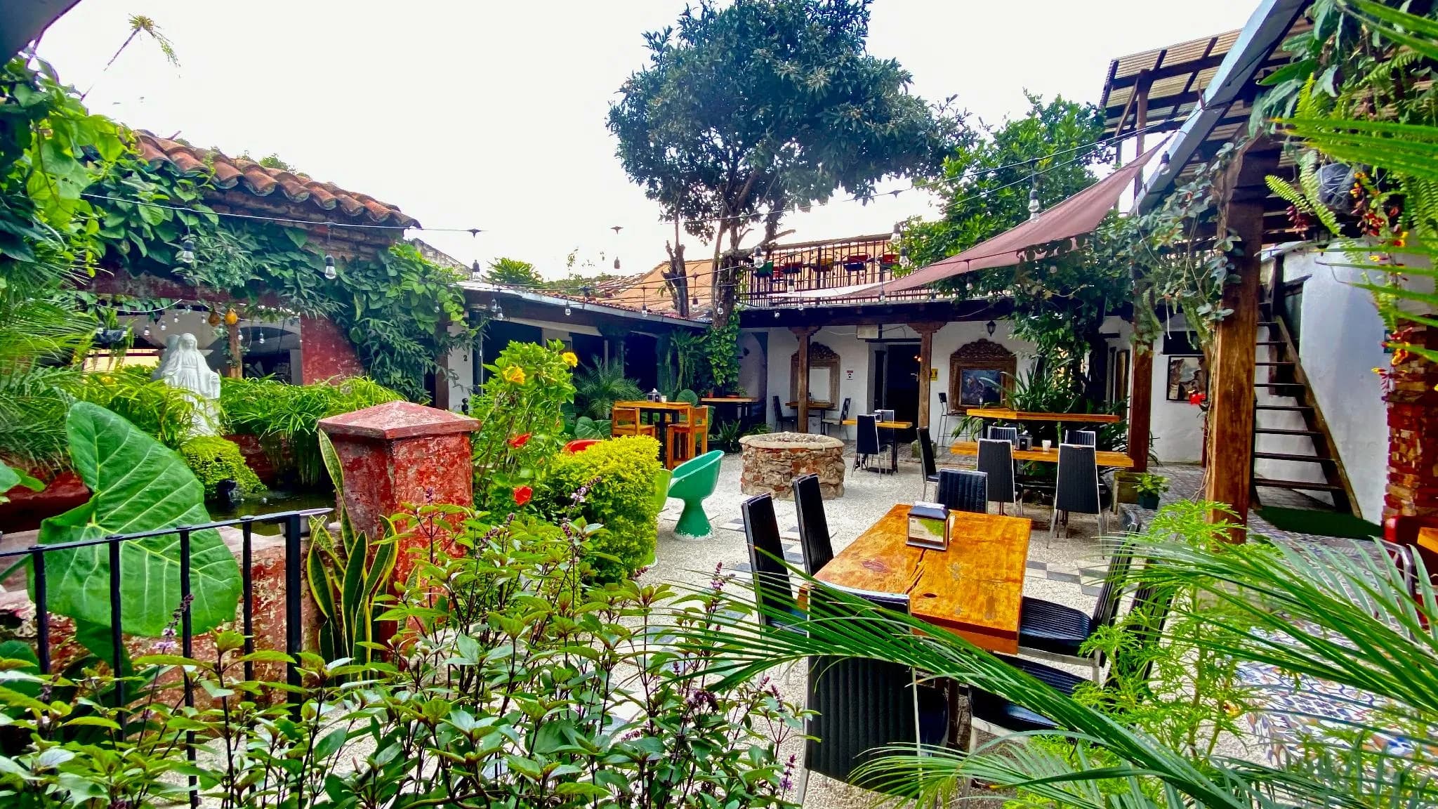 Nikikot Hotel & Hostel