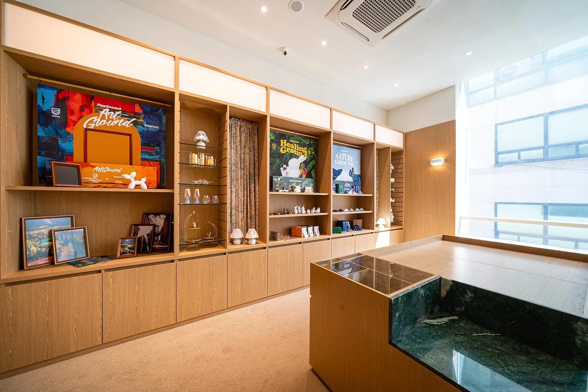 The Hyoo Sik AANK Hong Dae Branch