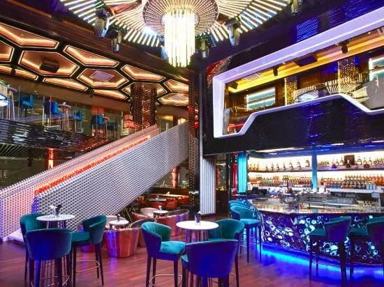 KL Platinum Suites by Snc