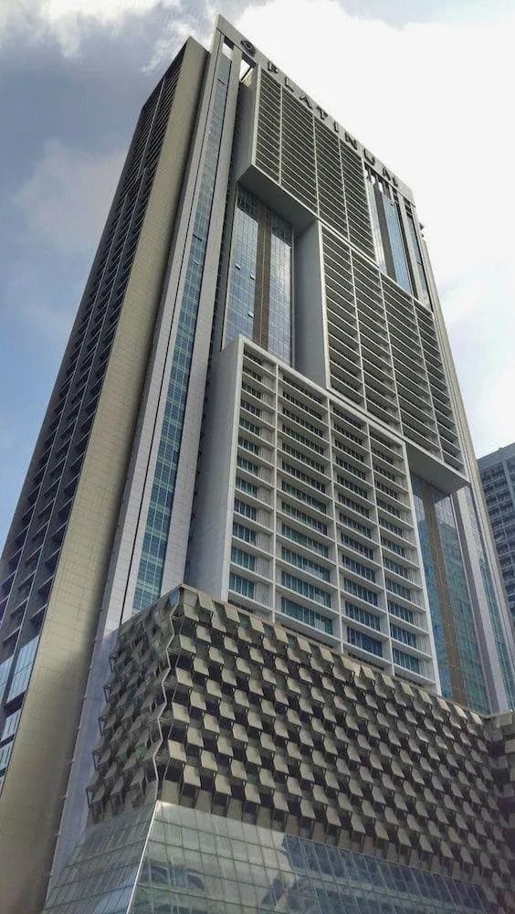 KL Platinum Suites by Snc