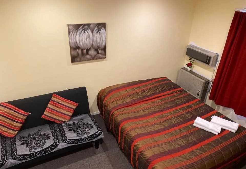 Baden Lodge Motel