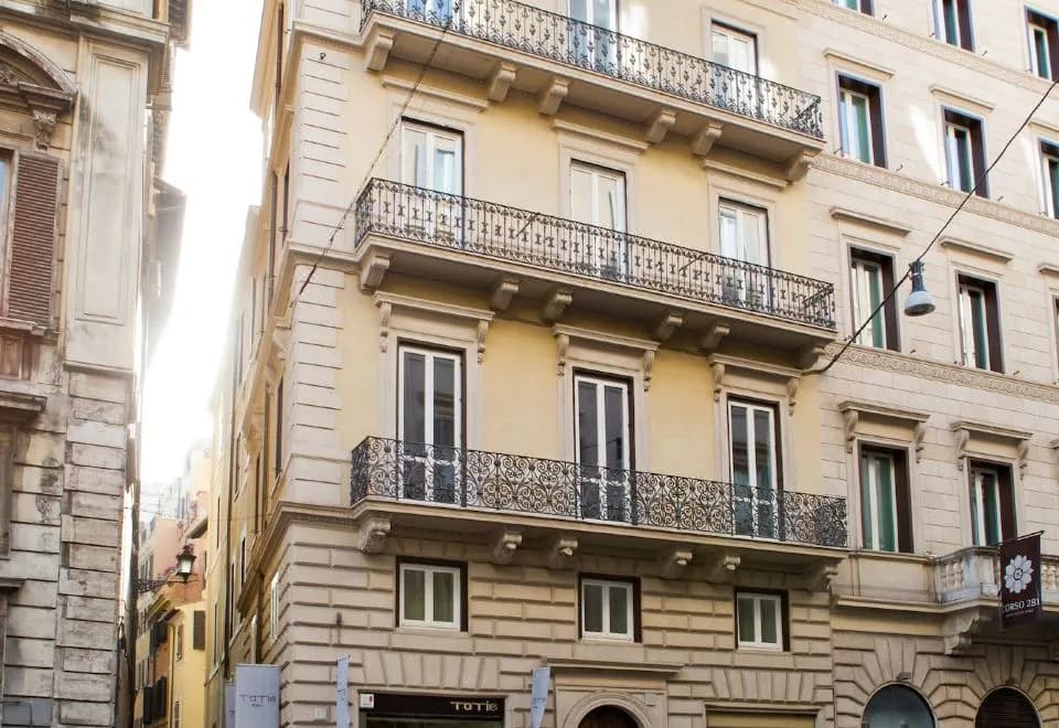 Via Del Corso Home Roma